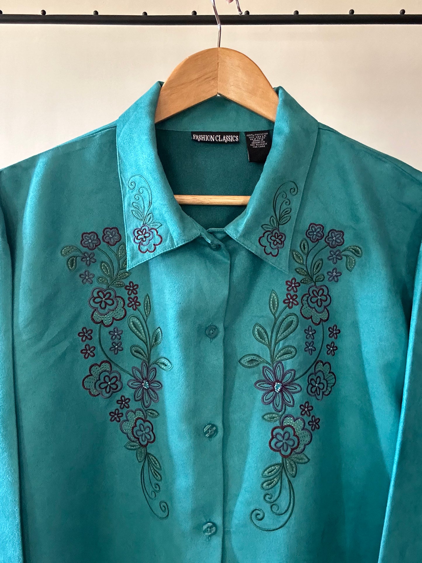 Vintage Embroidered Fashion Classics Shirt