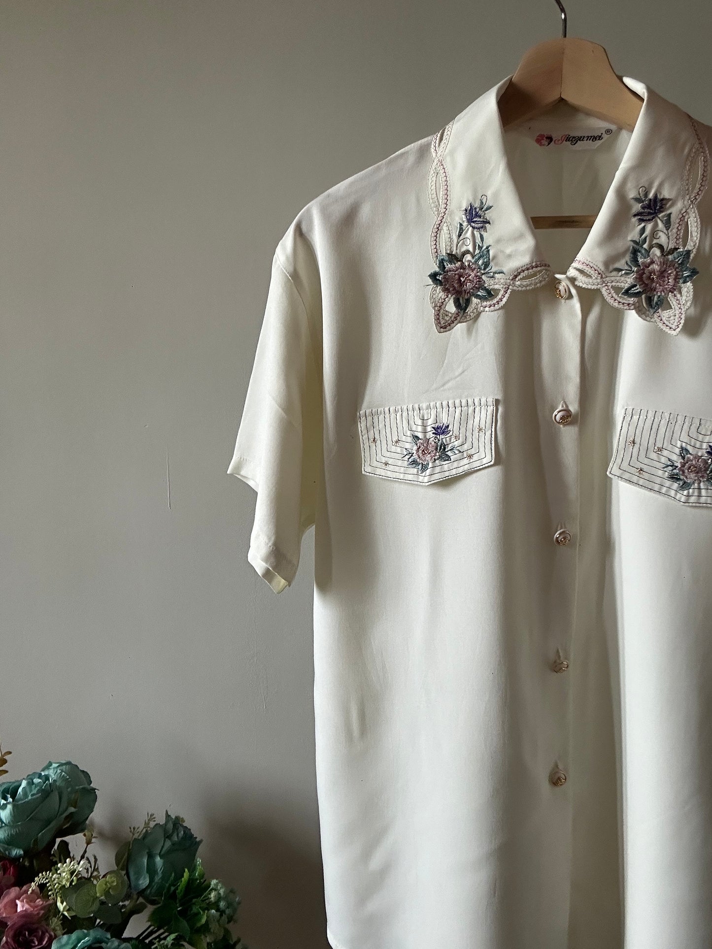 Jiayumei Vintage Embroidered Shirt