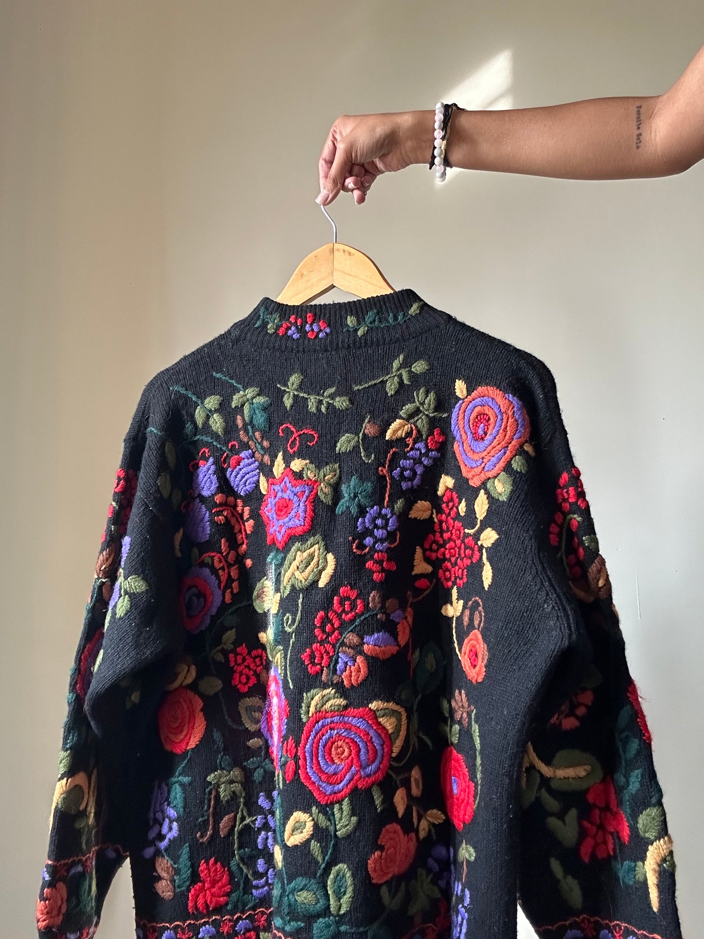 Vintage All Embroidered Pullover