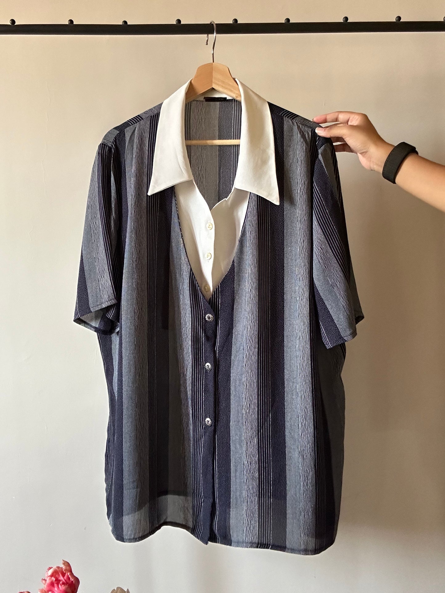 White Collar Vintage Shirt