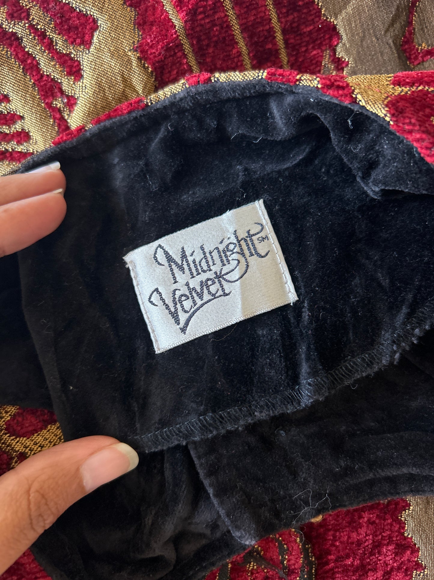 Vintage Midnight Velvet Shaket