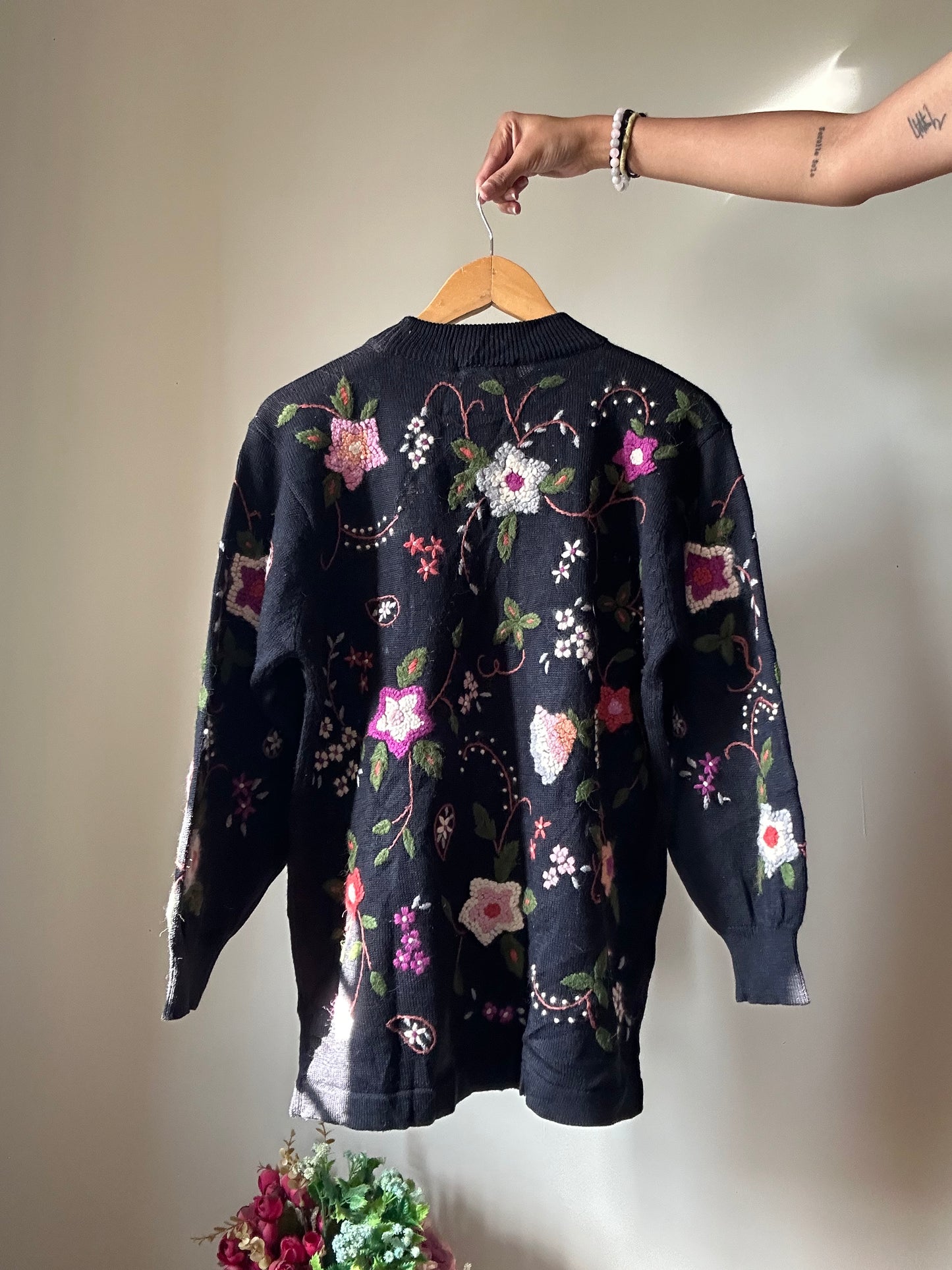 Vintage All Embroidered Pullover