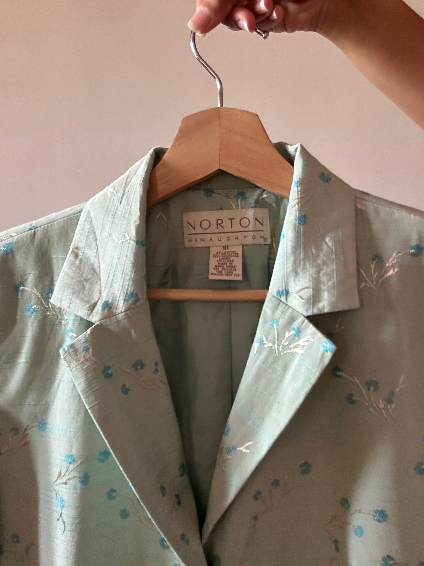 Vintage Floral Print Embroidered NORTON Shaket