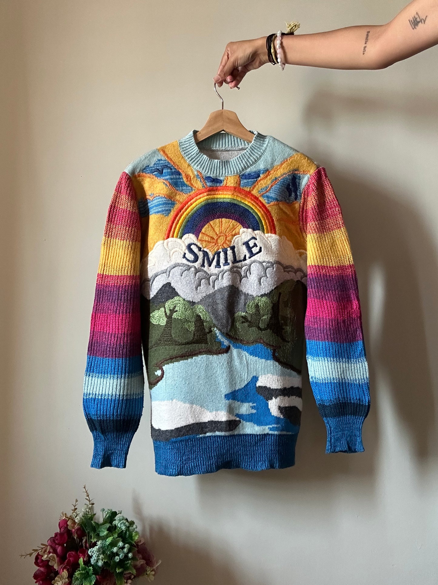 Vintage Smile Embroidered Pullover