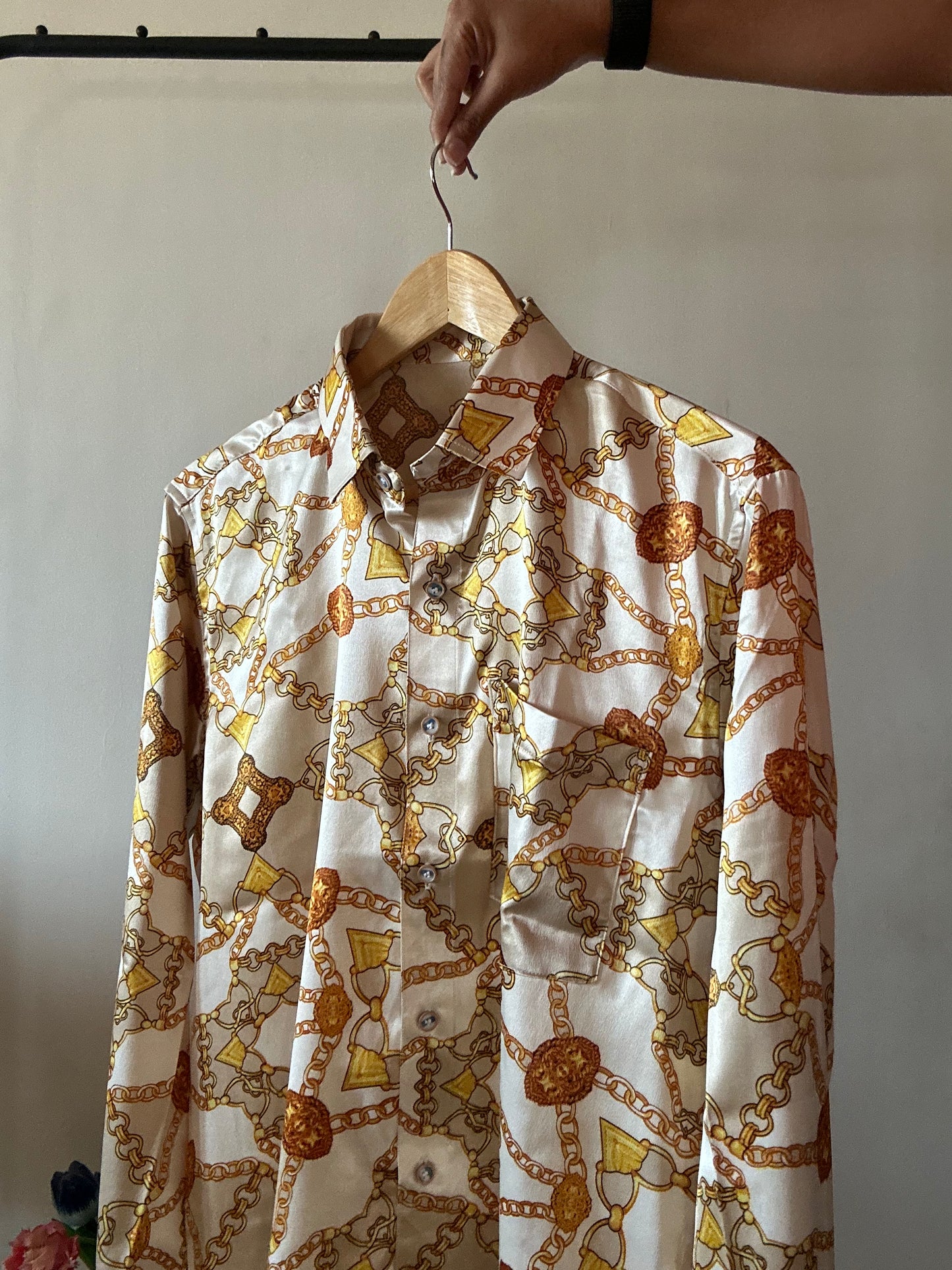 City Jewelry Baroque Print Satin Shirt