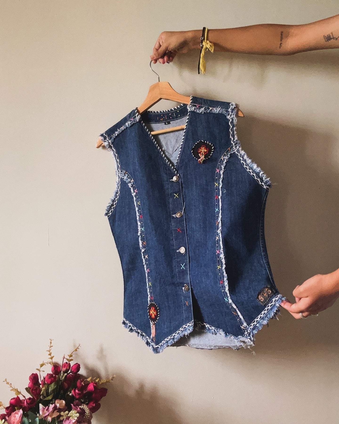 Vintage Embroidered Raw Edges Vest