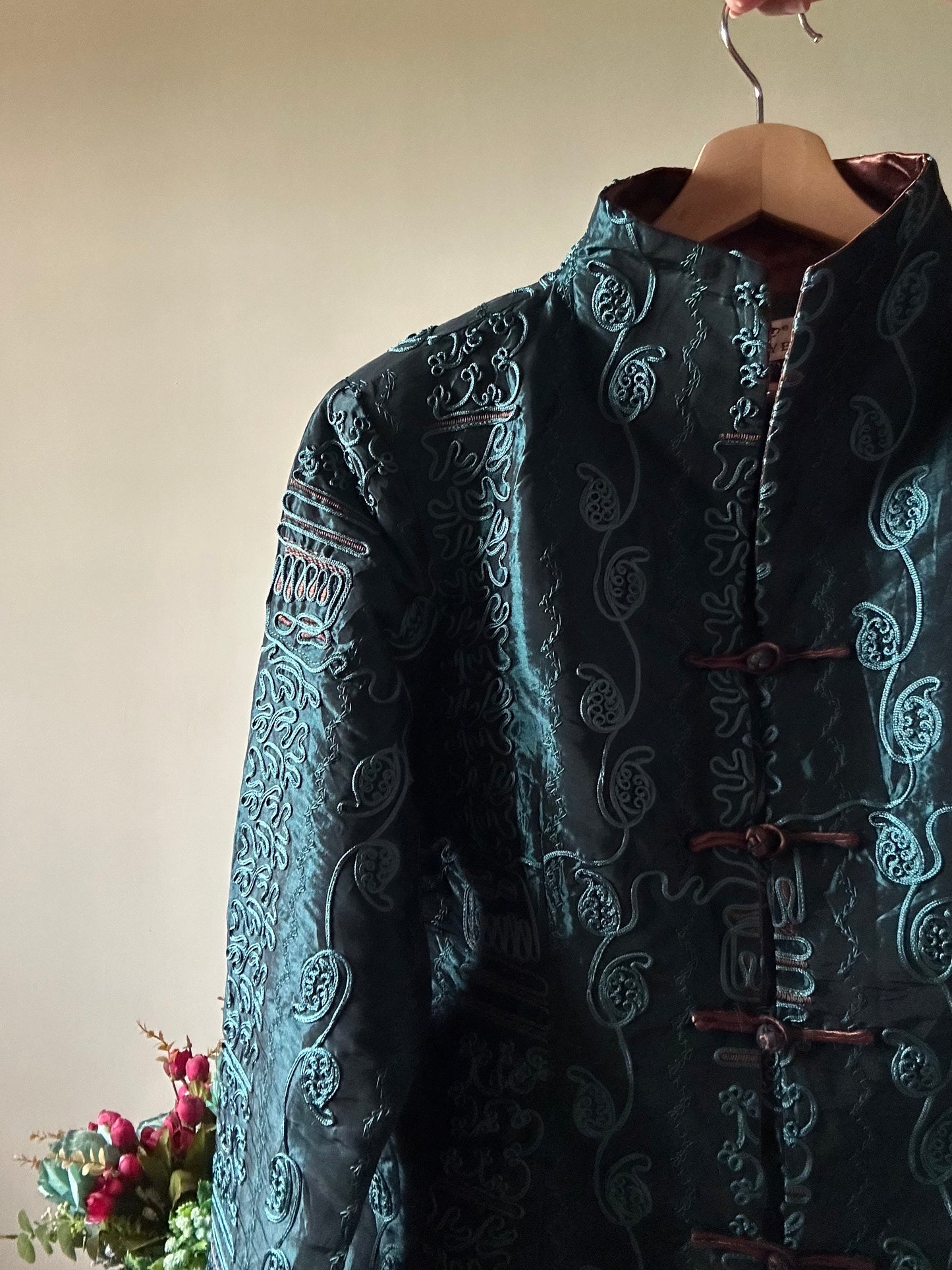 MINIYE Chinese Vintage All Embroidered Shaket