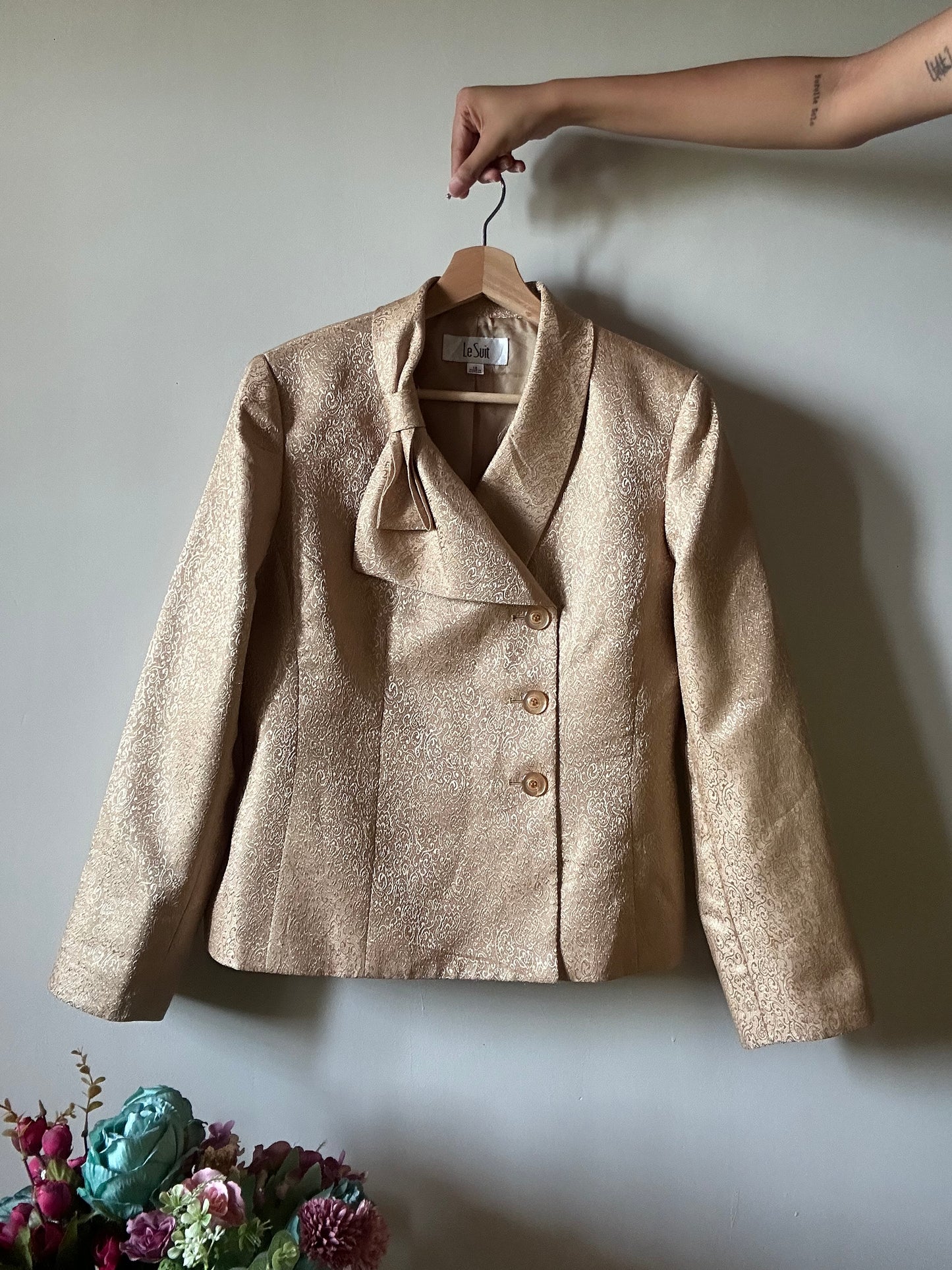 Le Suit Vintage Weaved Blazer With Bow Detail