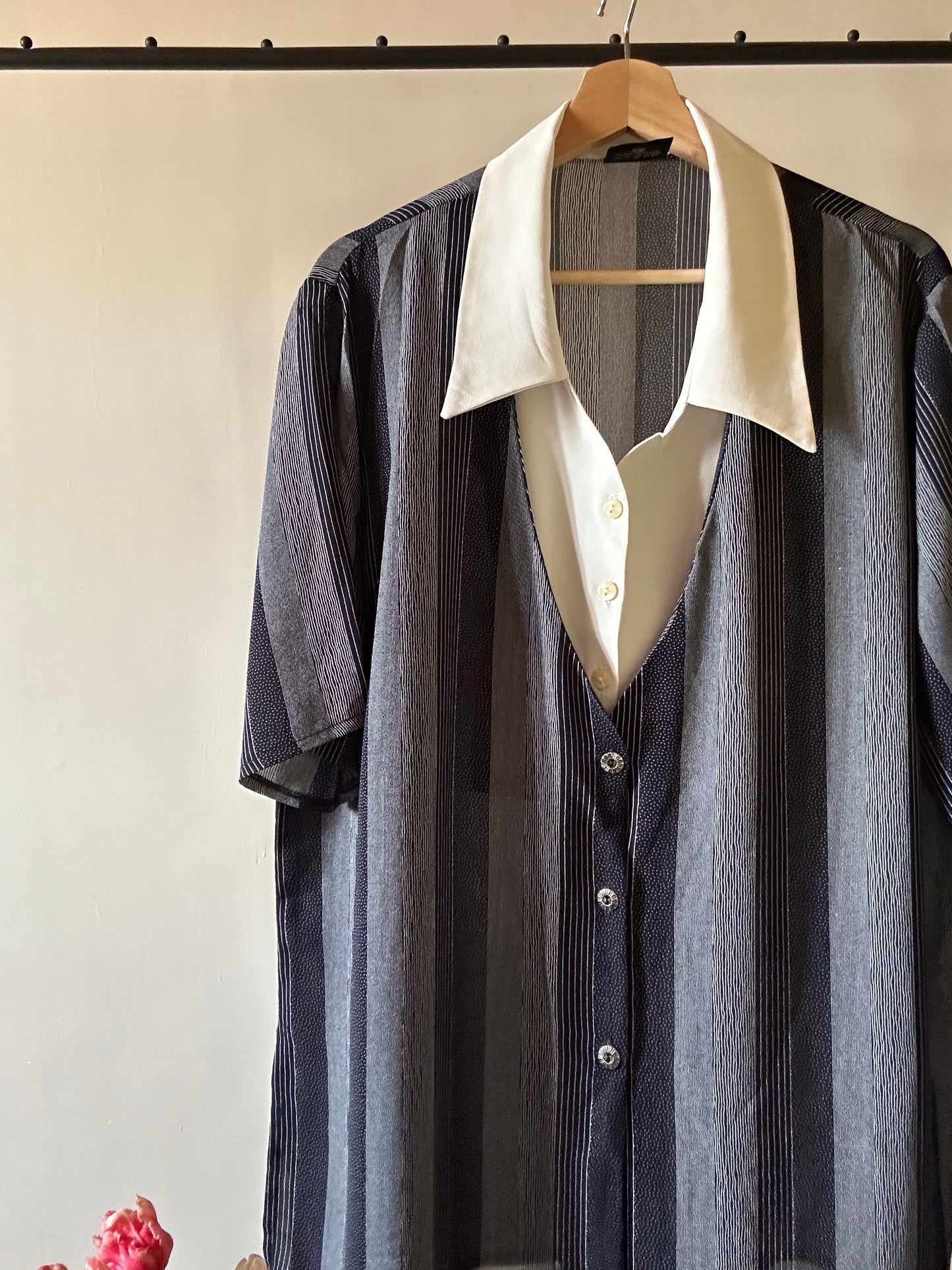 White Collar Vintage Shirt