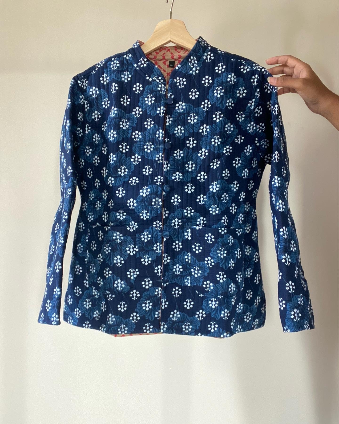 Indigo Small Motifs Floral Cotton Quilted Reversible Jacket