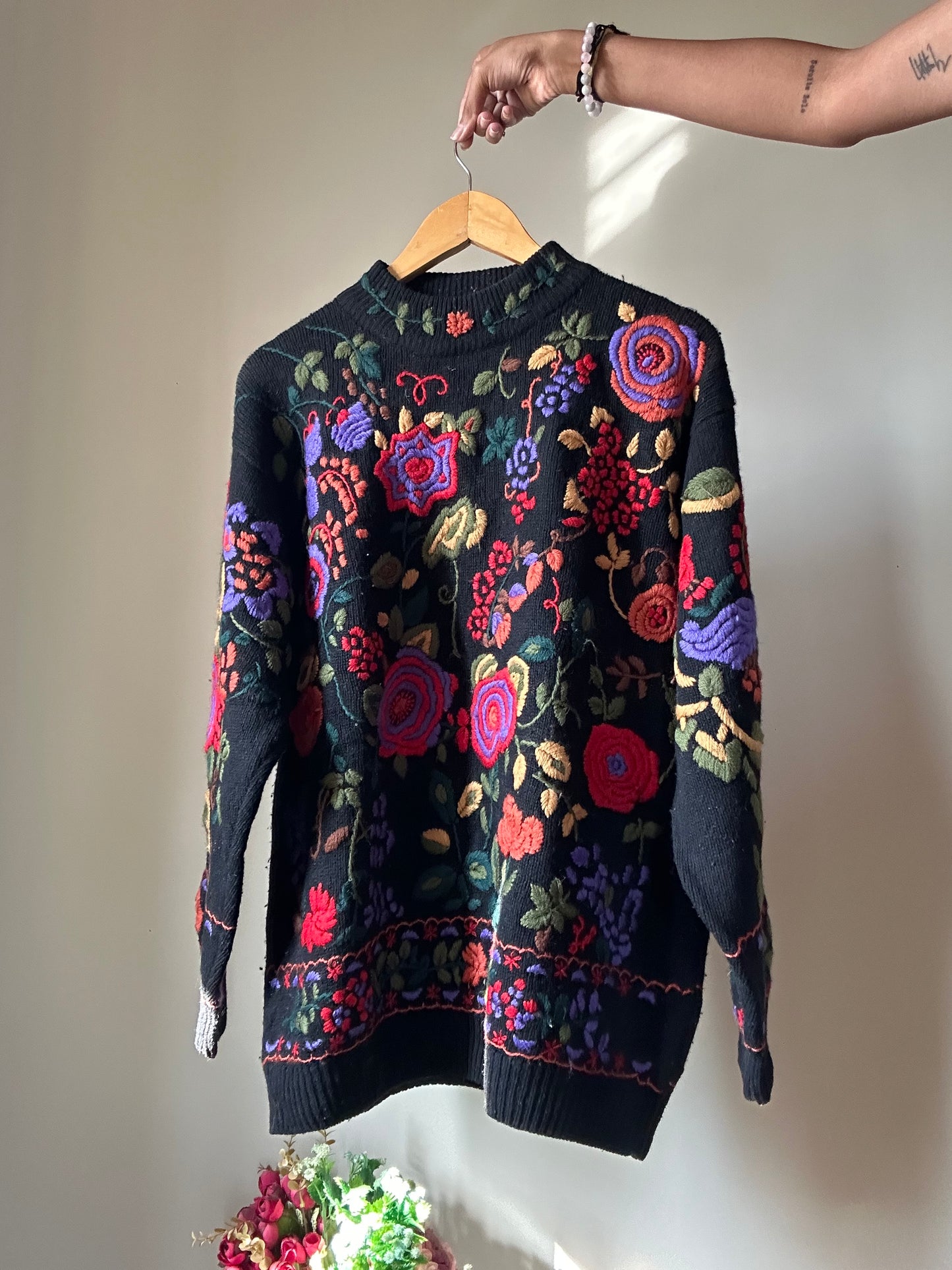 Vintage All Embroidered Pullover