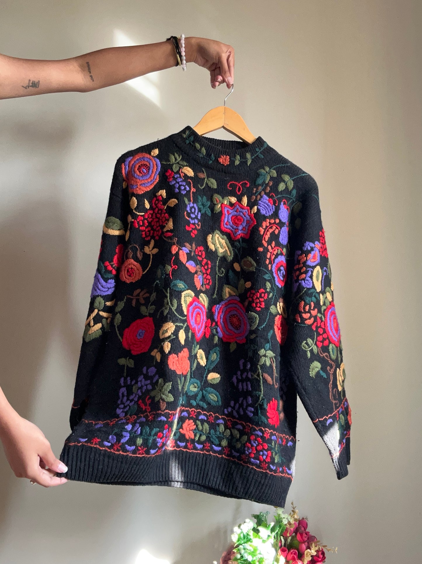 Vintage All Embroidered Pullover