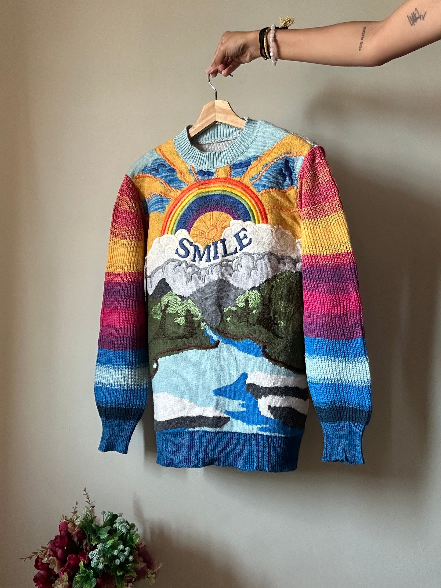 Vintage Smile Embroidered Pullover