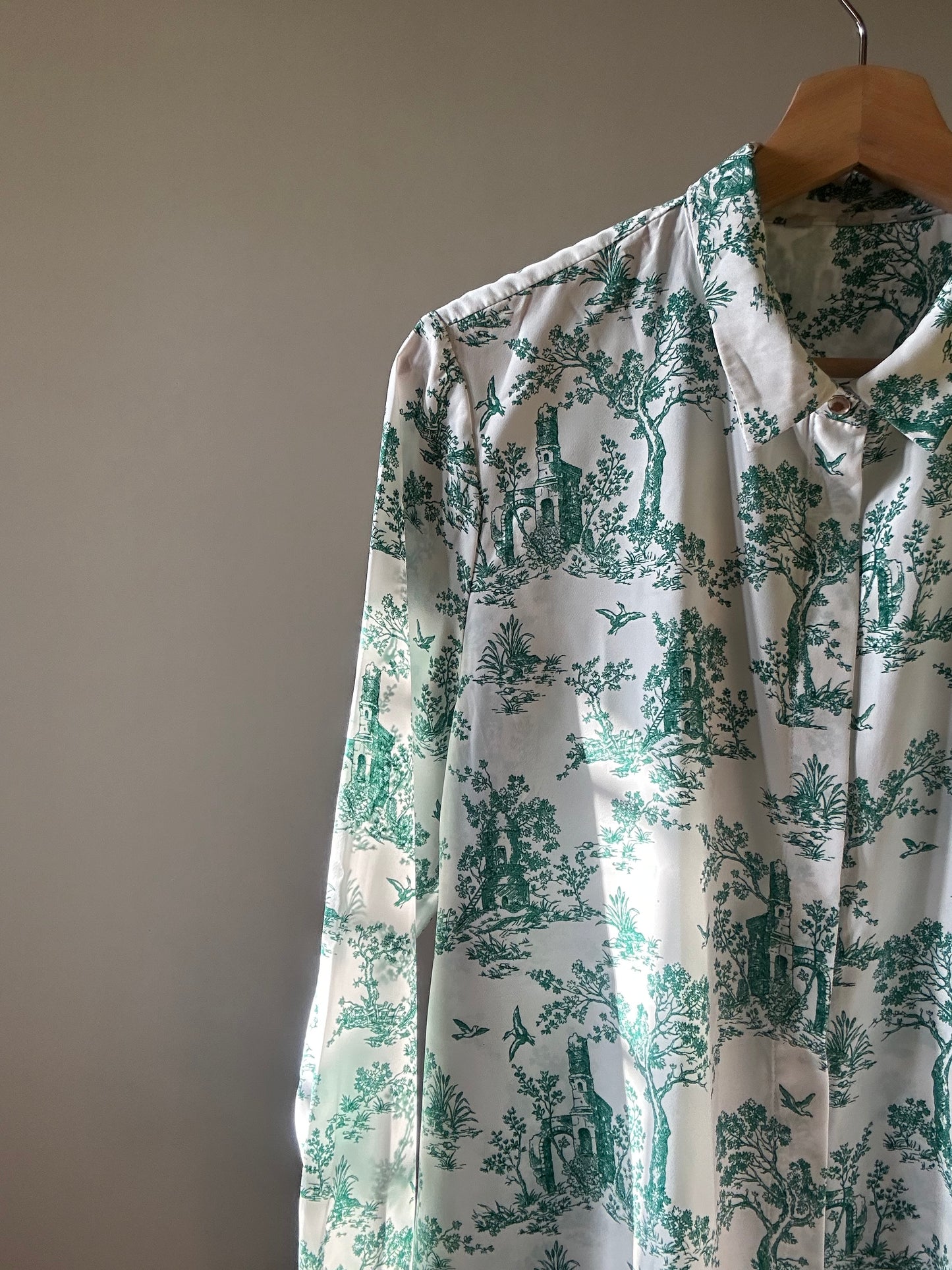 Vintage Garden Print H&M Shirt