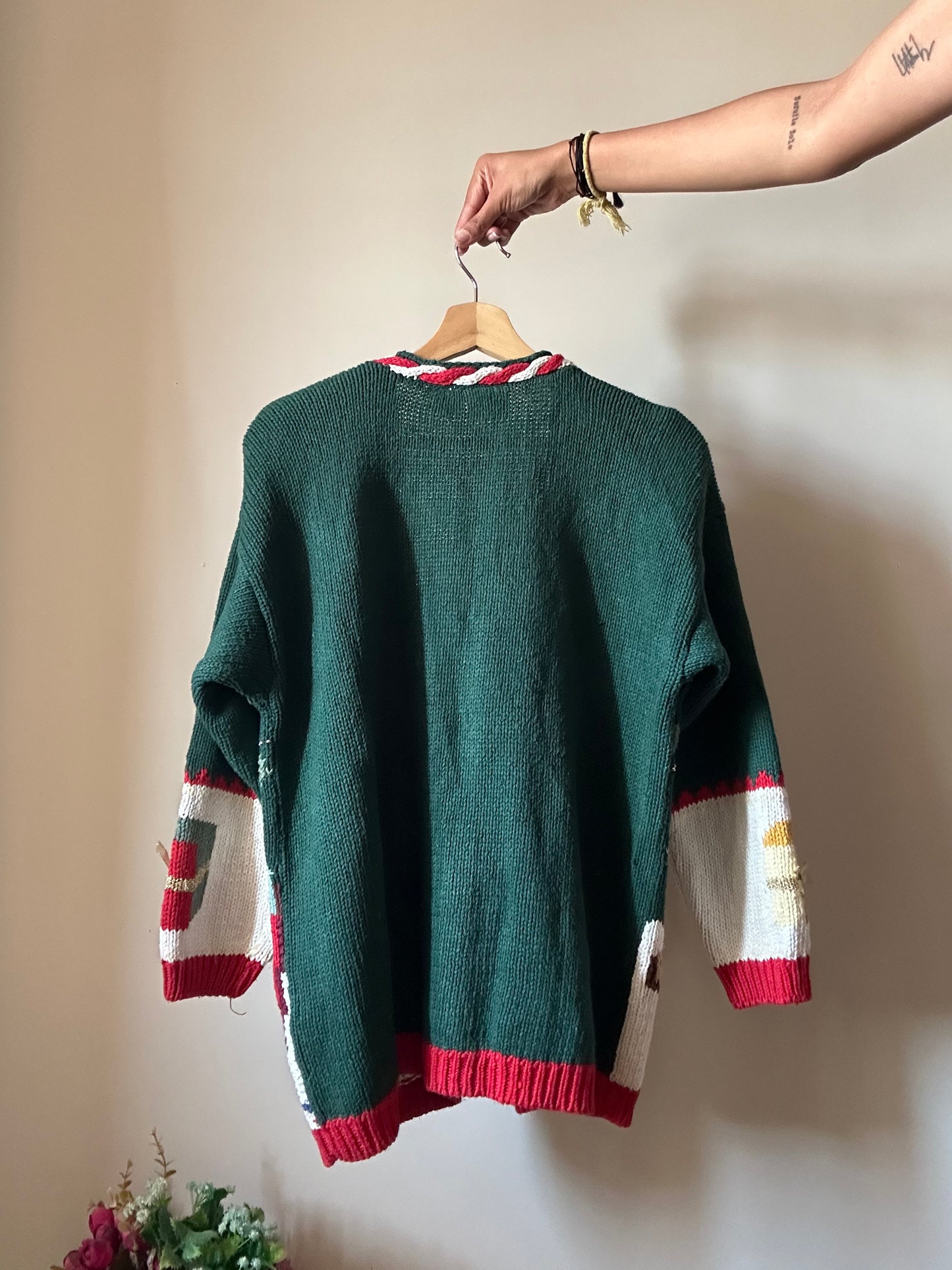 Maggie Lawrence Vintage Christmas Gifts Cardigan