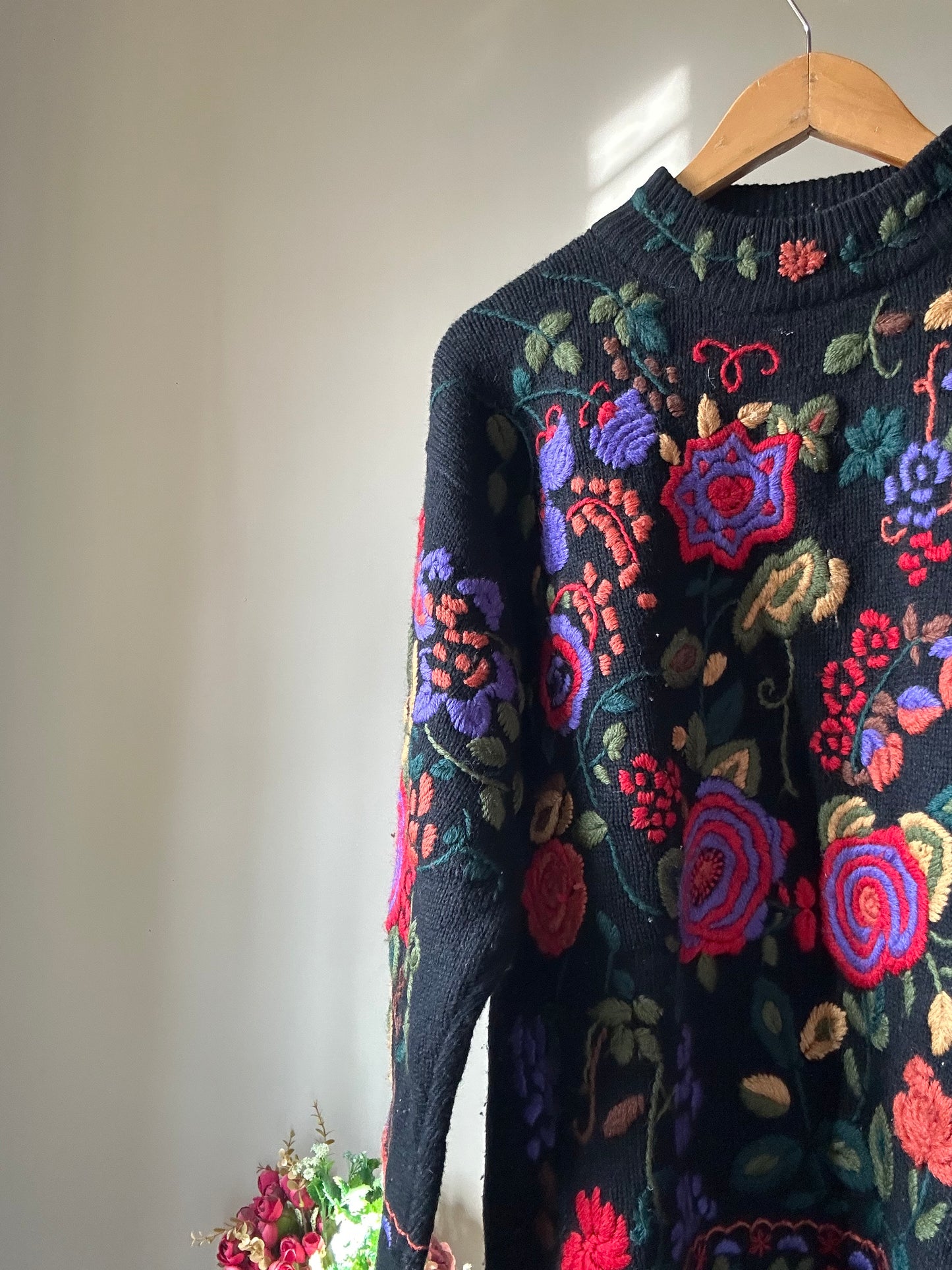 Vintage All Embroidered Pullover