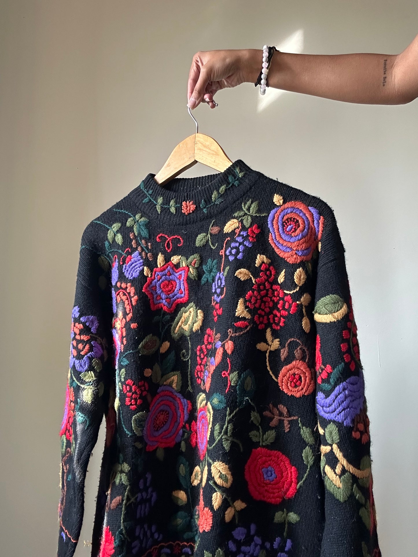 Vintage All Embroidered Pullover