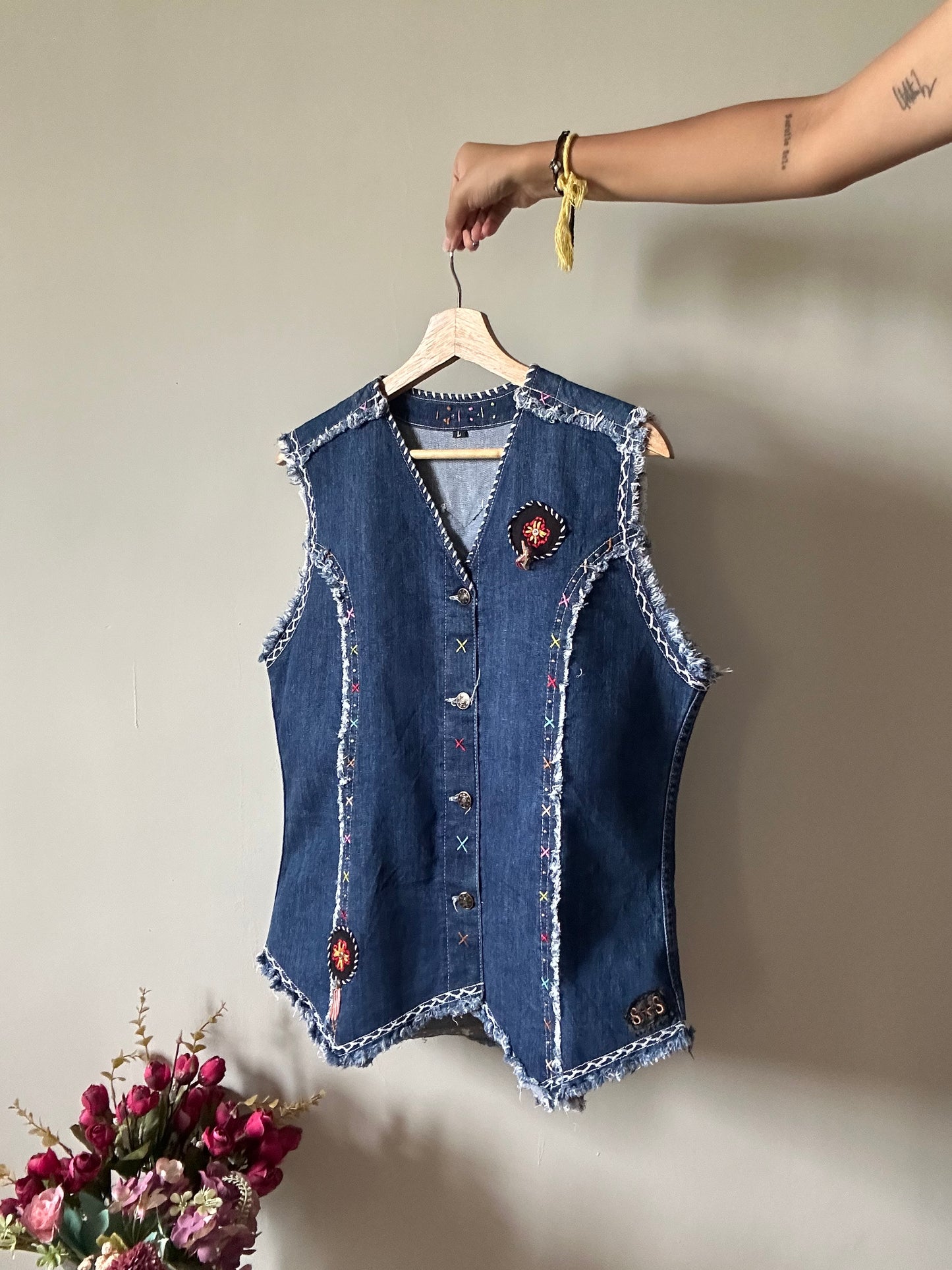 Vintage Embroidered Raw Edges Vest