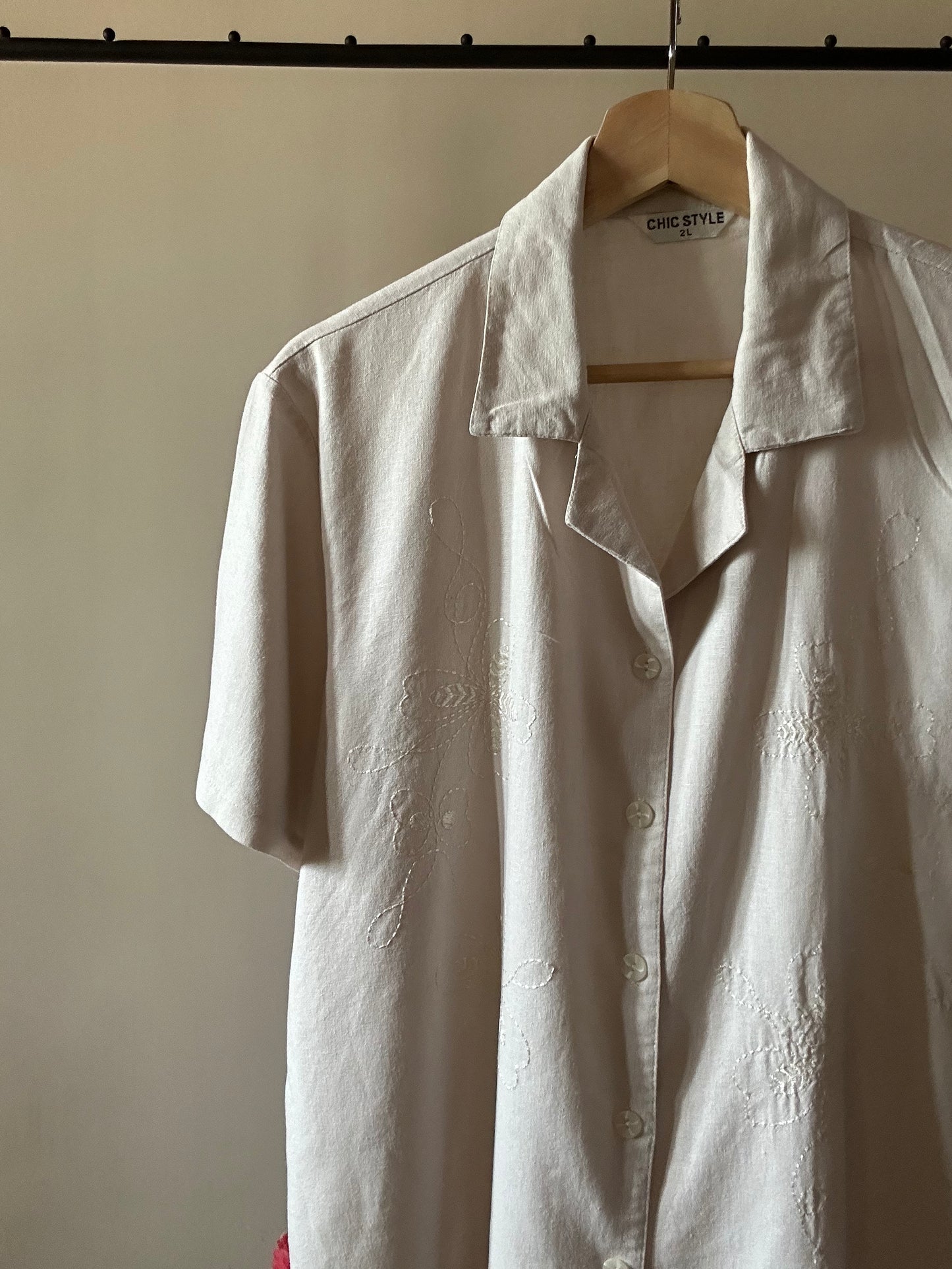 Front Floral Embroidered Linen Vintage Shirt