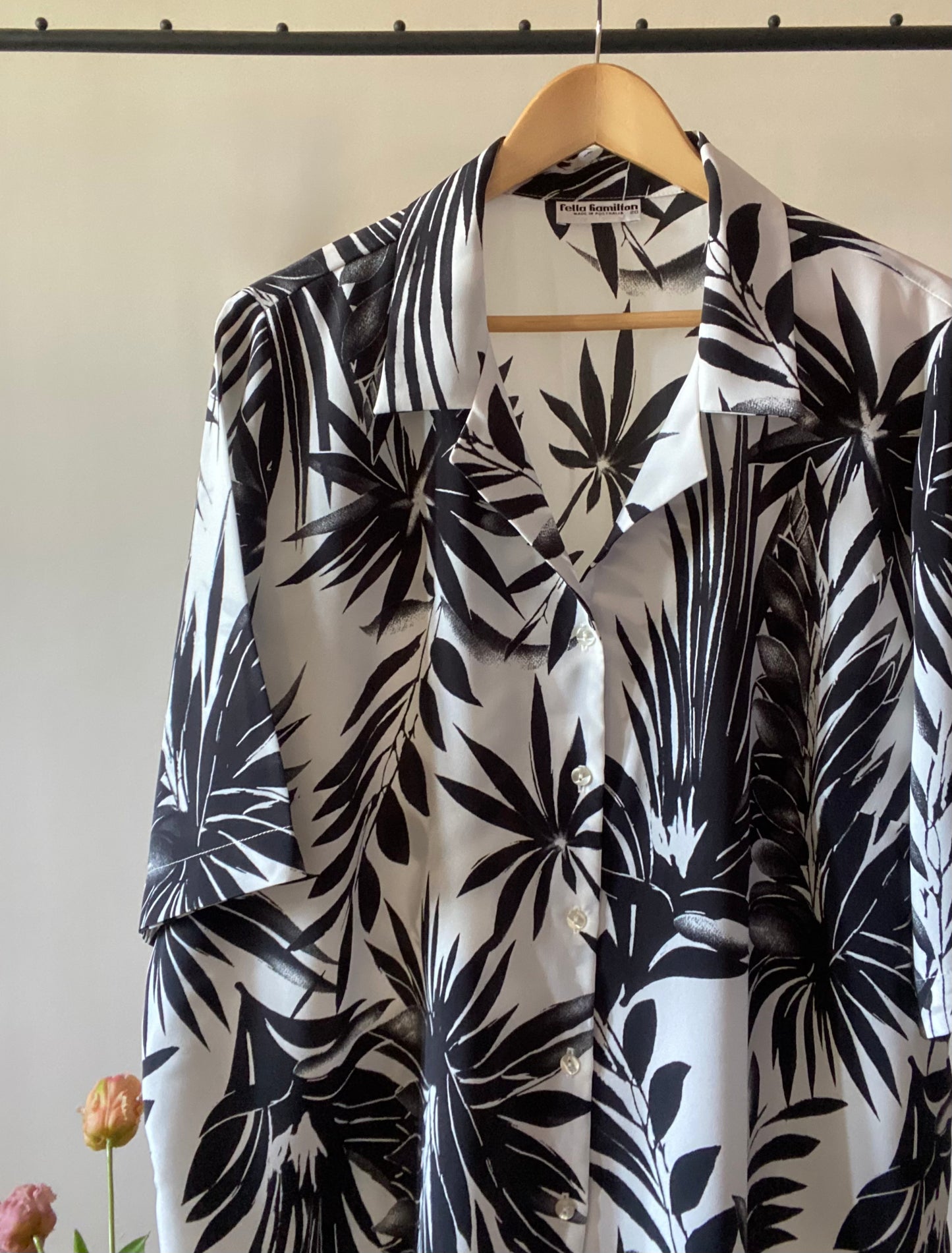 Vintage Black and White Hawaiian Print Shirt