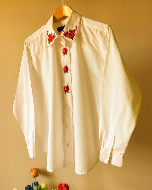 Vintage Floral Collar and Neckline Embroidered Shirt