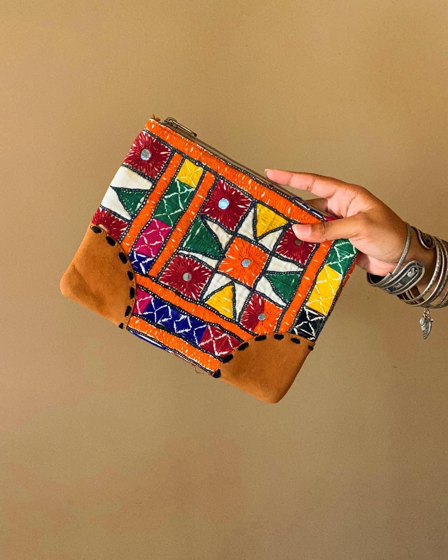 Kaner Pouch